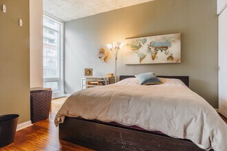 333 Adelaide St E in Toronto, ON - Building Photo - Building Photo