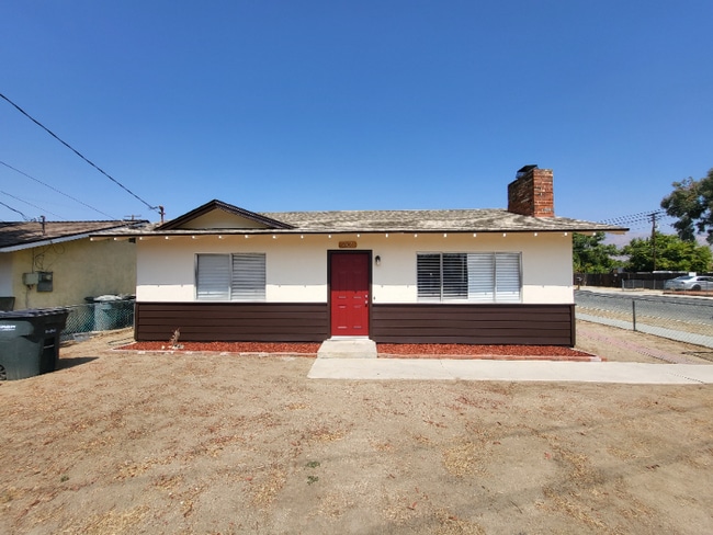 407 W 6th St in San Jacinto, CA - Building Photo - Building Photo