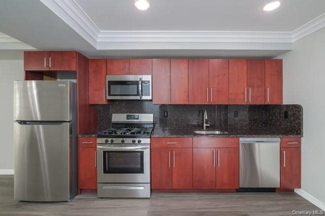 311 W Main St in Patchogue, NY - Building Photo - Building Photo