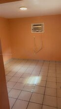 1330 NE 153rd St in North Miami Beach, FL - Building Photo - Building Photo
