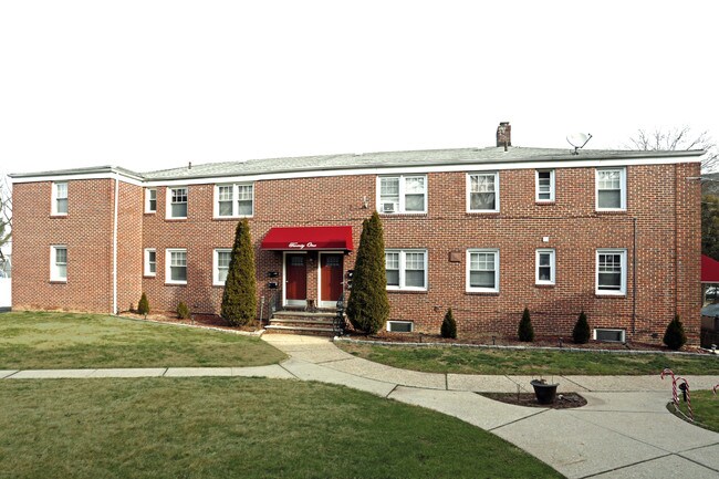 Carpenter Apartments photo'