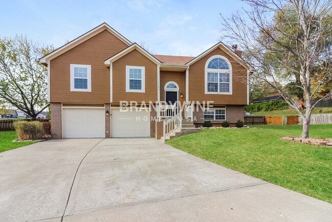 property at 1205 Deena St