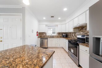 118 Race St in Elizabeth, NJ - Building Photo - Building Photo