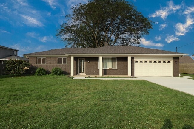 property at 37968 Huron Pointe Dr