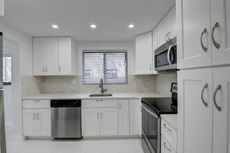 15090 Ashland Pl in Delray Beach, FL - Building Photo - Building Photo