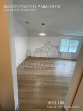 30 Stoneycrest Dr in Middletown, CT - Building Photo - Building Photo
