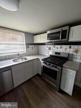 1825 E Harold St in Philadelphia, PA - Foto de edificio - Building Photo