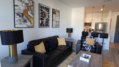 9127 Town Center Pkwy in Lakewood Ranch, FL - Building Photo - Building Photo