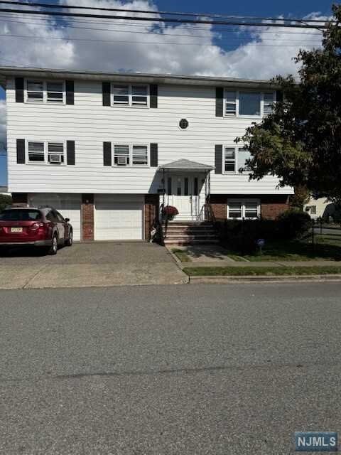 88 La Salle Ave in Clifton, NJ - Building Photo