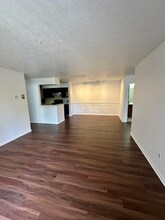 2261 Hedgerow Road in Columbus, OH - Building Photo - Building Photo