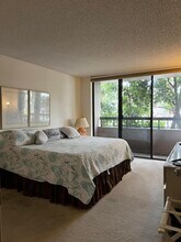 4702 Fountains Dr in Greenacres, FL - Building Photo - Building Photo