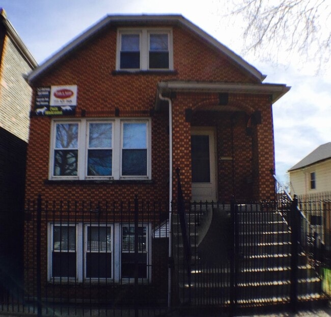 837 W 33rd Pl