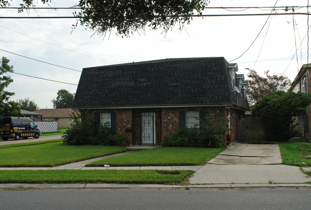 3421 Transcontinental Dr in Metairie, LA - Foto de edificio