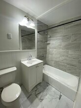 260 Mt Auburn St, Unit 2E in Watertown, MA - Building Photo - Building Photo
