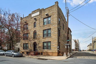 439 W Walnut St in Allentown, PA - Building Photo - Other