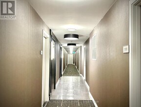 5101 Dundas St W in Toronto, ON - Building Photo - Building Photo