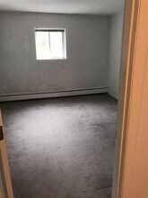 33 Westgate Rd in Boston, MA - Foto de edificio - Building Photo