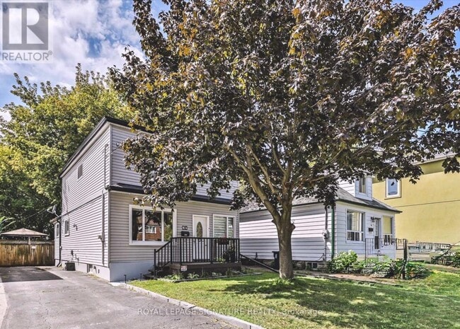 94 Meighen Ave