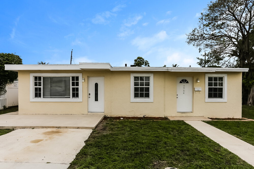 1564 NW 3rd Way in Pompano Beach, FL - Building Photo