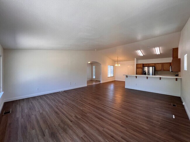 655 Keppel St in Fallon, NV - Building Photo - Building Photo