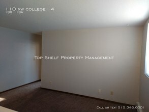 110 NW College Ave-Unit -4 in Ankeny, IA - Foto de edificio - Building Photo