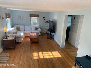 30 Borden St in Monmouth Beach, NJ - Building Photo - Building Photo
