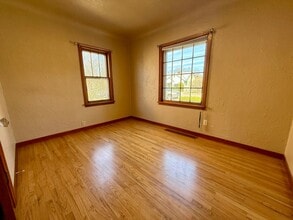 221 North Ave E in Missoula, MT - Building Photo - Building Photo