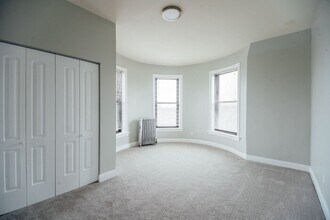 6210 S Dorchester Ave-Unit -4W in Chicago, IL - Building Photo - Building Photo