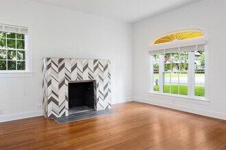 2108 Robinhood Trail in Austin, TX - Building Photo - Building Photo