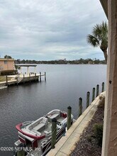 5375 Ortega Farms Blvd in Jacksonville, FL - Foto de edificio - Building Photo