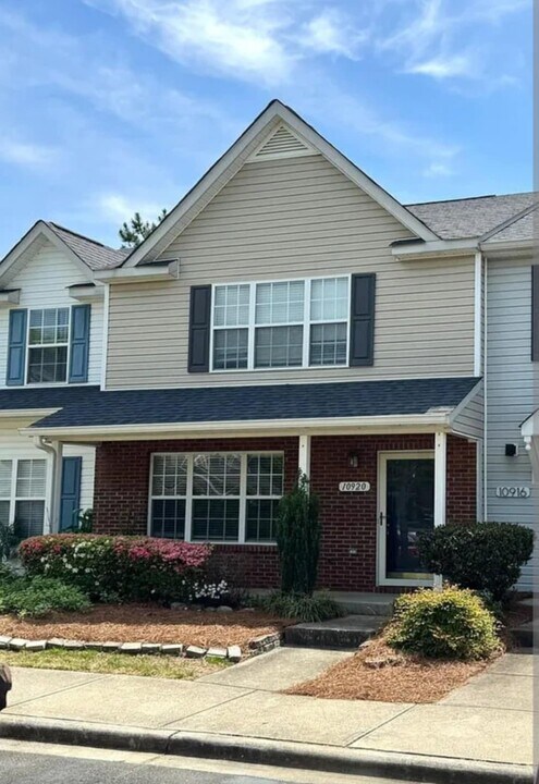 10920 Kinston Ridge Pl in Charlotte, NC - Building Photo