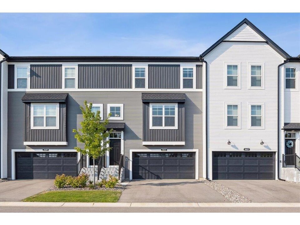 3613 76th Ln E in Inver Grove Heights, MN - Building Photo