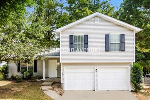 6614 Rebecca Lou Ln in Lithonia, GA - Building Photo
