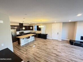 1980 Dark Horse Rd, Unit 1424 in Reno, NV - Building Photo - Building Photo