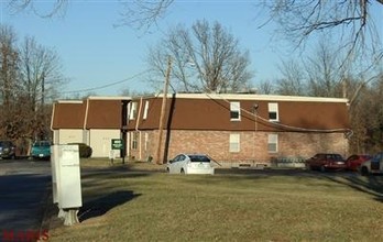 Meramec Valley Apartments in Arnold, MO - Building Photo - Building Photo