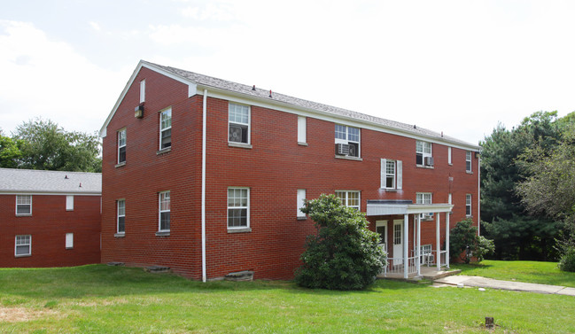 Eastmont Estates in Greensburg, PA - Foto de edificio - Building Photo