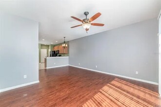 5030 White Sanderling Ct in Tampa, FL - Building Photo - Building Photo