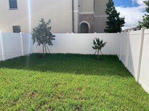 3386 W 112th St in Hialeah, FL - Building Photo - Building Photo