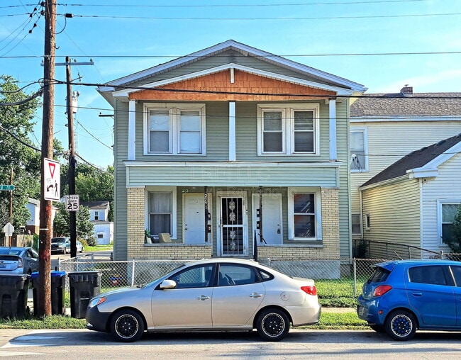 property at 2751 Alford Ave