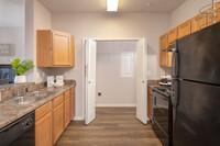 Sweetwater Apartments in Prattville, AL - Foto de edificio - Interior Photo