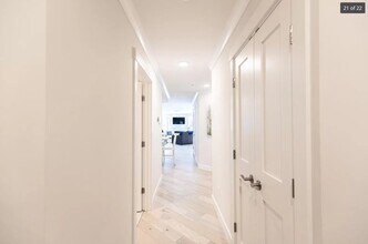 2075 Lafayette Rd, Unit B16 in Portsmouth, NH - Building Photo - Building Photo