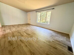 155 E Strayer Way in Shelton, WA - Building Photo - Building Photo
