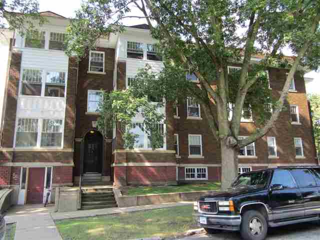 Colonial Apartments in Waterloo, IA - Building Photo - Building Photo