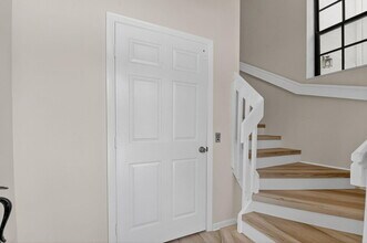 5136 Floria Dr in Boynton Beach, FL - Foto de edificio - Building Photo