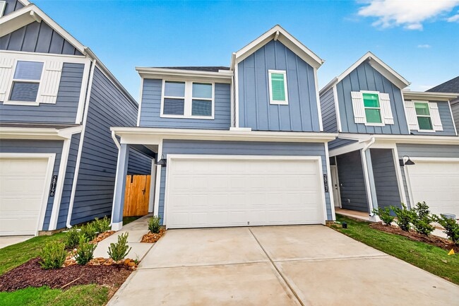 property at 28142 Meadowlark Sky Dr