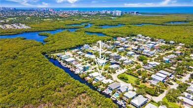 1296 Grand Canal Dr in Naples, FL - Building Photo - Building Photo