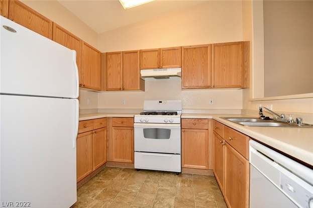 8842 Duncan Barrel Ave in Las Vegas, NV - Building Photo - Building Photo
