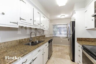 1795 Suffolk Dr in Clearwater, FL - Building Photo - Building Photo