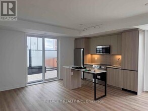 42 All Nations Dr in Brampton, ON - Building Photo - Building Photo