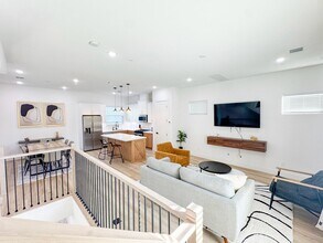 2706 Cochran St in Houston, TX - Building Photo - Building Photo